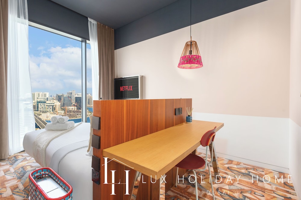 LUX The Modern Retro Suite