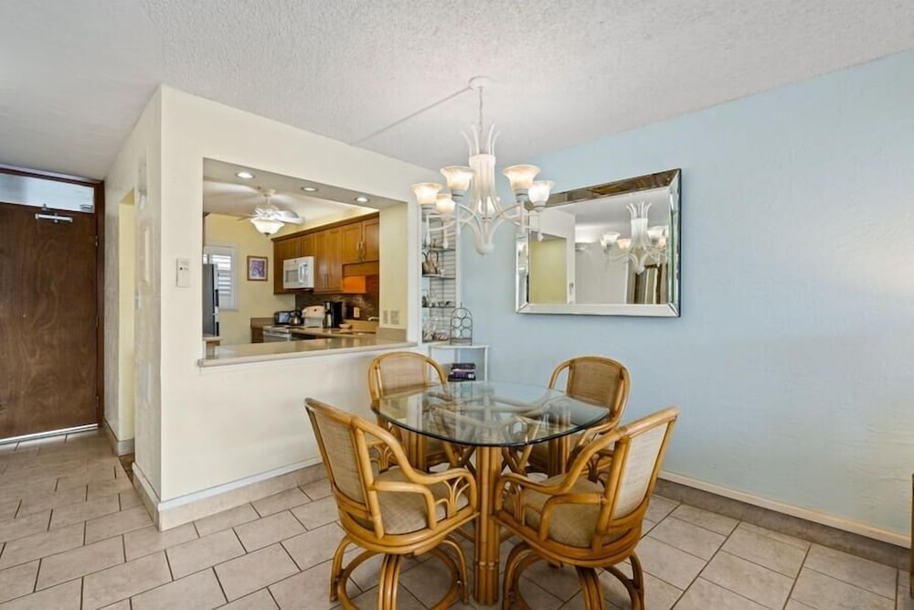 Menehune Shores, #509 2 Bedroom Condo