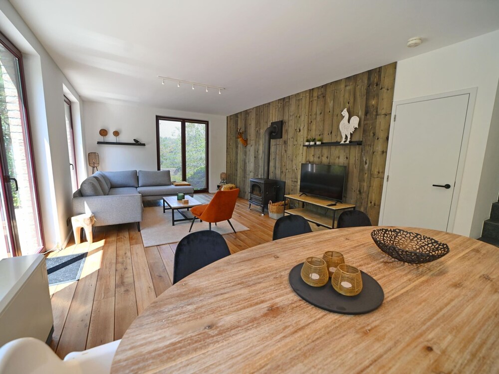 Villa in Durbuy With Jacuzzi & Golf Access