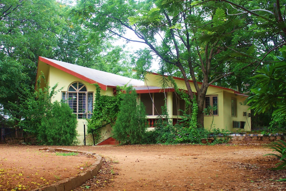 TripThrill Deccan Farm House view 4