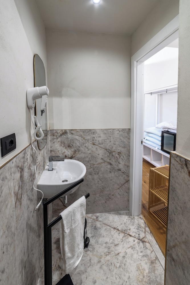 Leovinci rooms