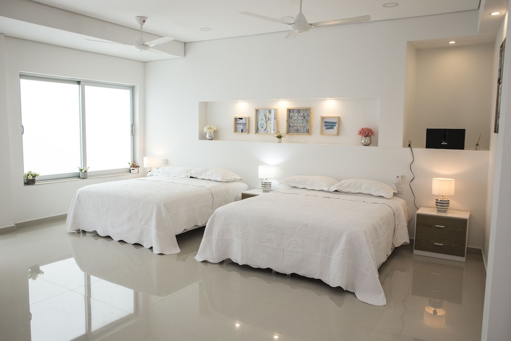 Hakuna Beach House view 5