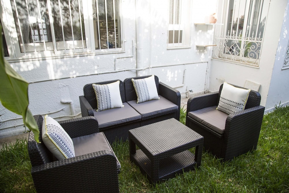 Le Centre-ville Tr s Chic Apt Avec Jardin Marsa view 2