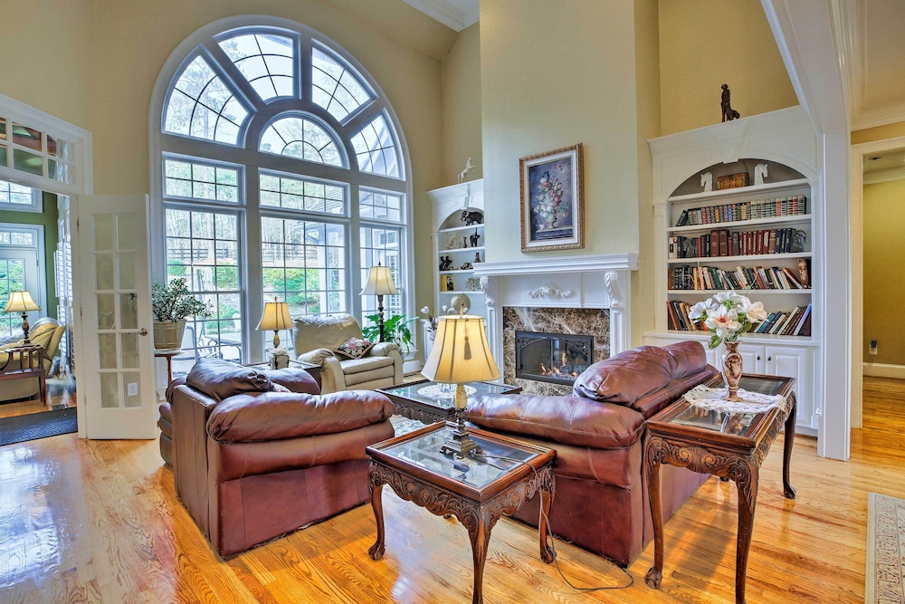Secluded Acworth Mansion w/ Pool + Game Room!