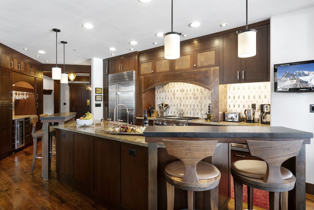 Flagstaff Lodge at Deer Valley Resort - Three Bedroom Residence #408 3 Condo