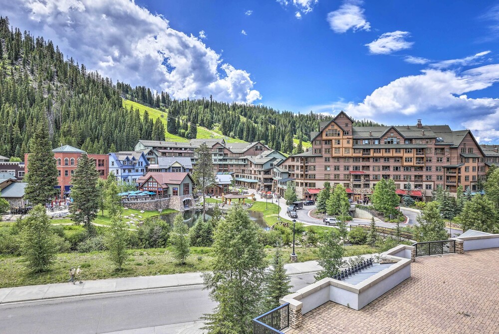 Ski-in/ski-out Winter Park Condo w/ Hot Tub Access view 3