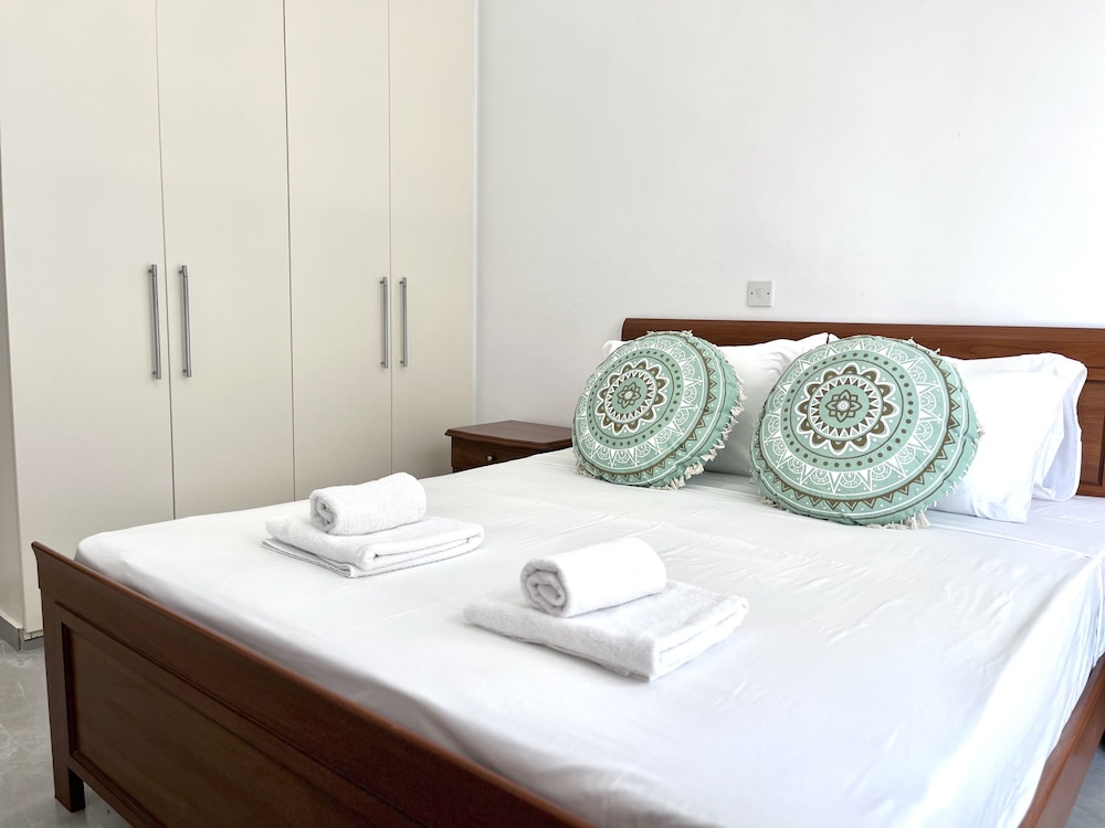 02 LIM - Stay Neo Coast Apartment