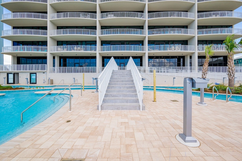 Phoenix Gulf Shores Ii 1805 2 Bedroom Condo