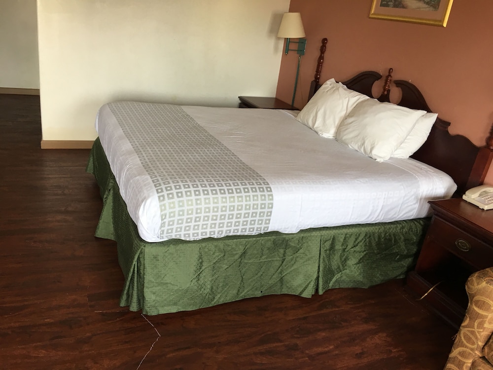Americas Best Value Inn Marion, IL view 5