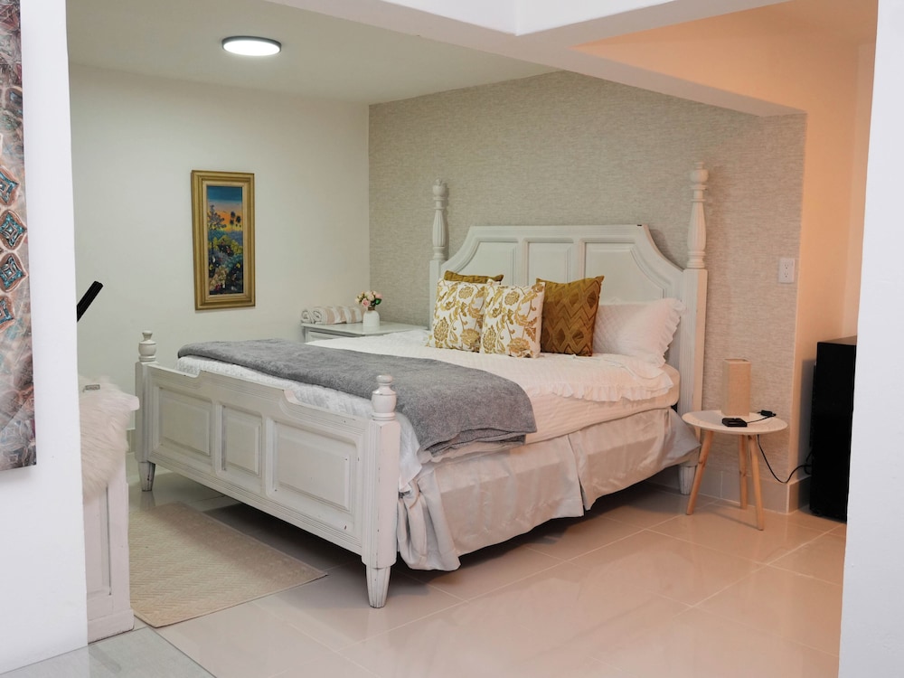 Onyx luxury rd
