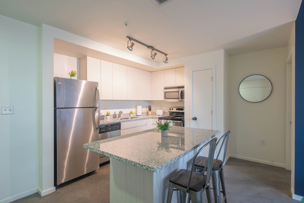 ROVE LIVING/KL - Roosevelt Point