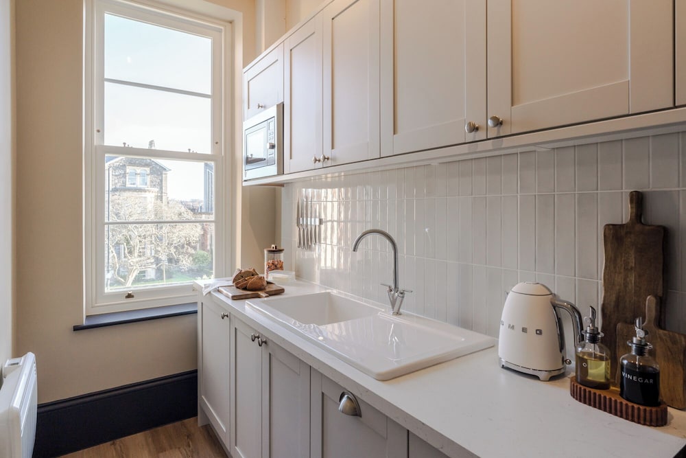 Your Apartment - Pembroke House