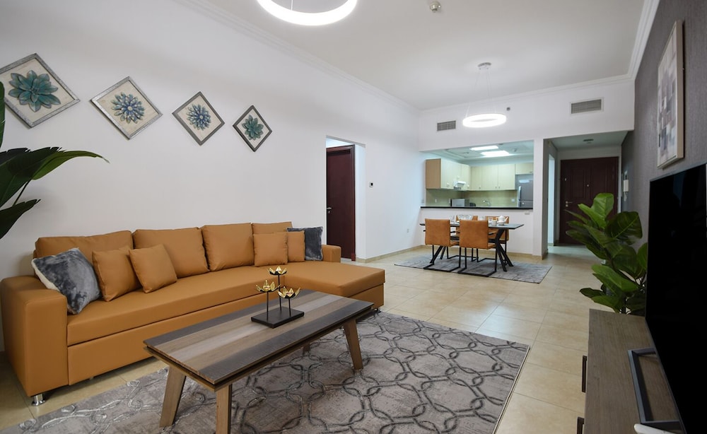 Canal Residence