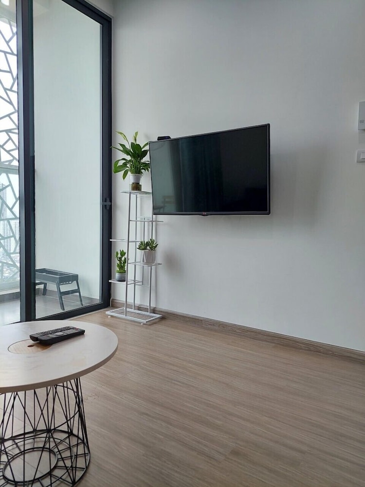 Luxhome Anland Lakeview &Aeon Mall Park