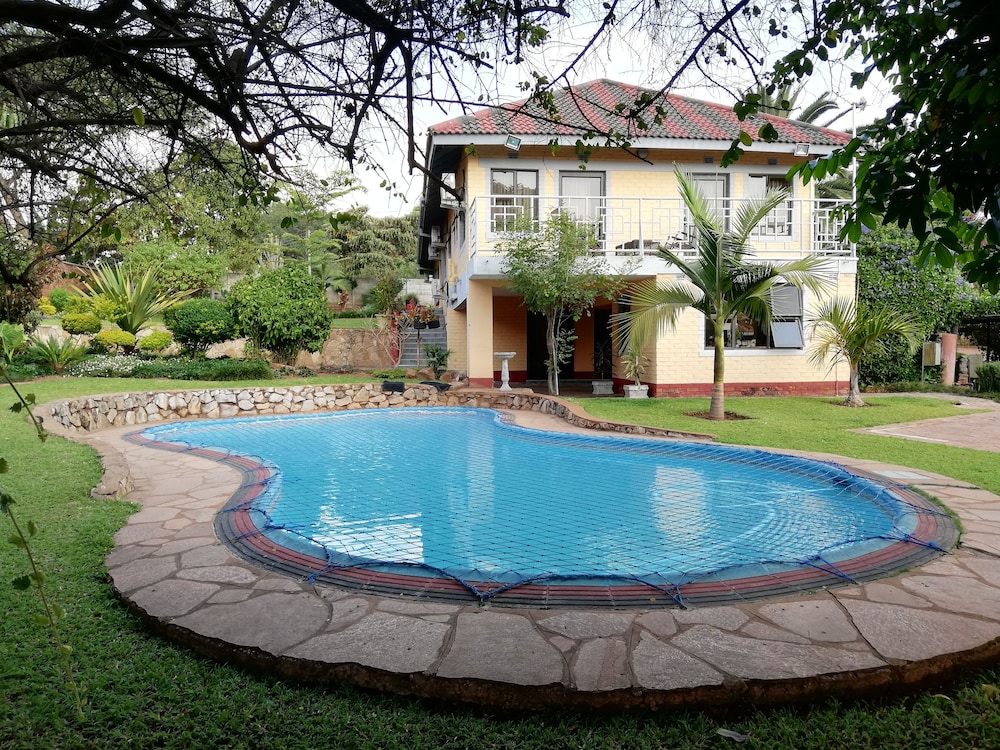 Premier Guest Lodge