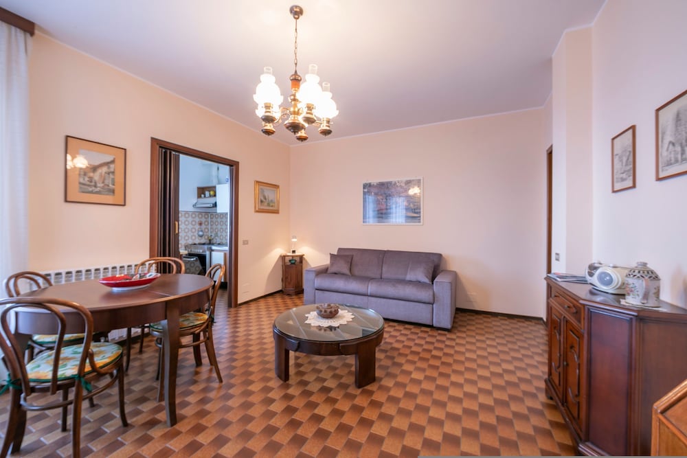Nicoletta s Lake View On Stresa Hills