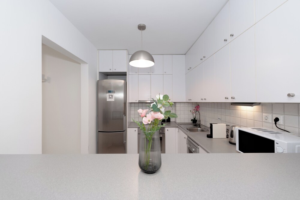 Minimalist 2Bedroom Apartment with Balcony in the heart of Athens