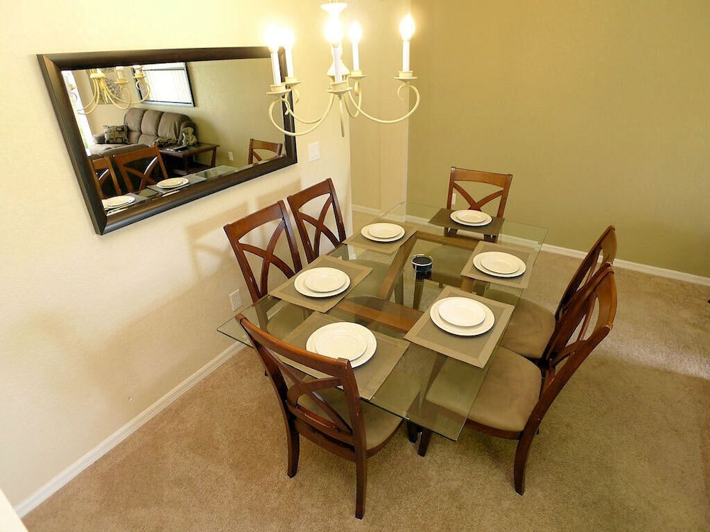 Regal Palms Resort 4 Bedroom Townhome! Townhouse by RedAwning - Image 5