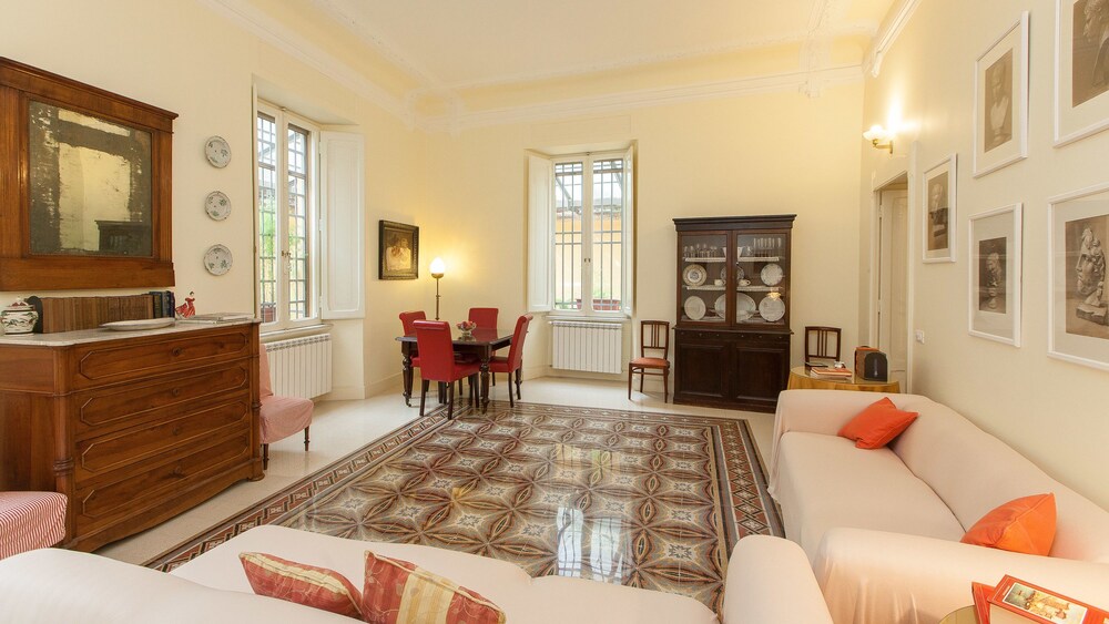 Rental In Rome Portico Ottavia Garden