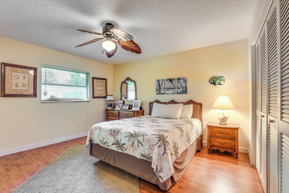 Palm Aire Home - 5 Mi to SRQ Airport!