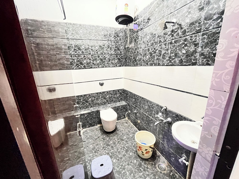 Hotel Shree Bageshwar Inn