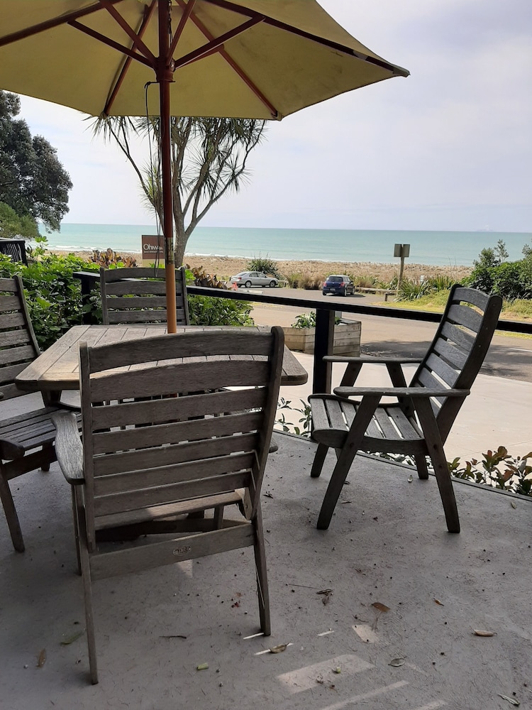 Ohiwa Beach Apartments Motel