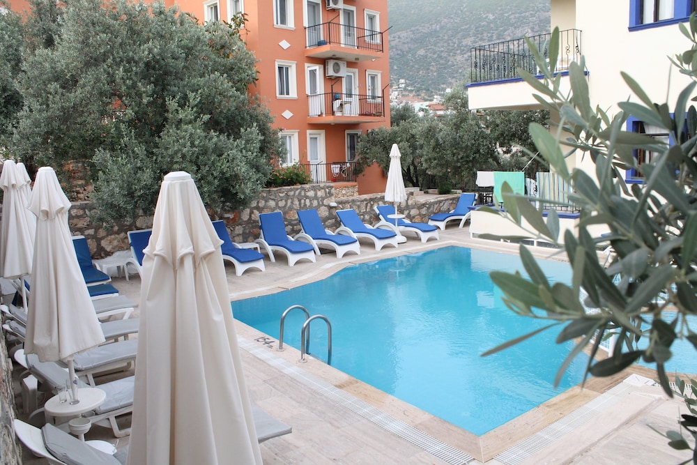 Lizo Hotel - Image 52