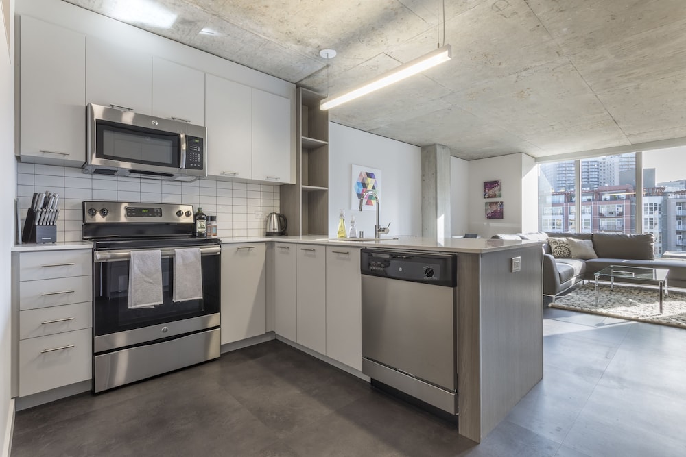 Domicile Suites at Cove