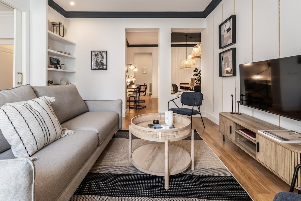 Acqua - 3 Bedrooms and Terrace in Centro