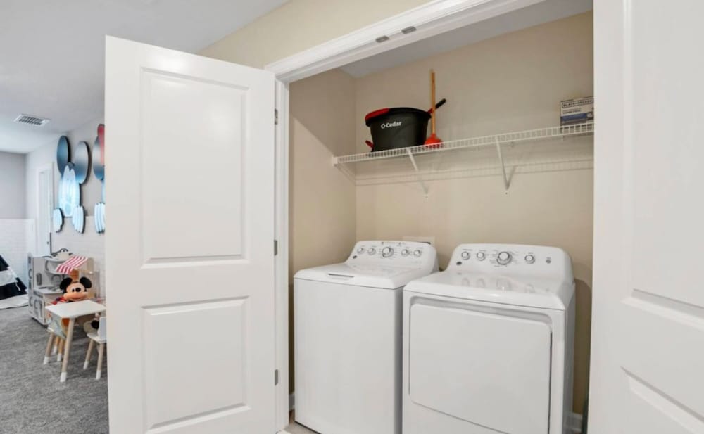 Brand New Home Luxury 09 Bedrooms At Storey Lake