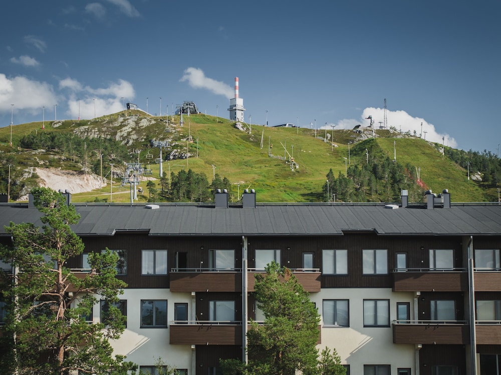 Hotel Ski-Inn RukaSuites - Image 1