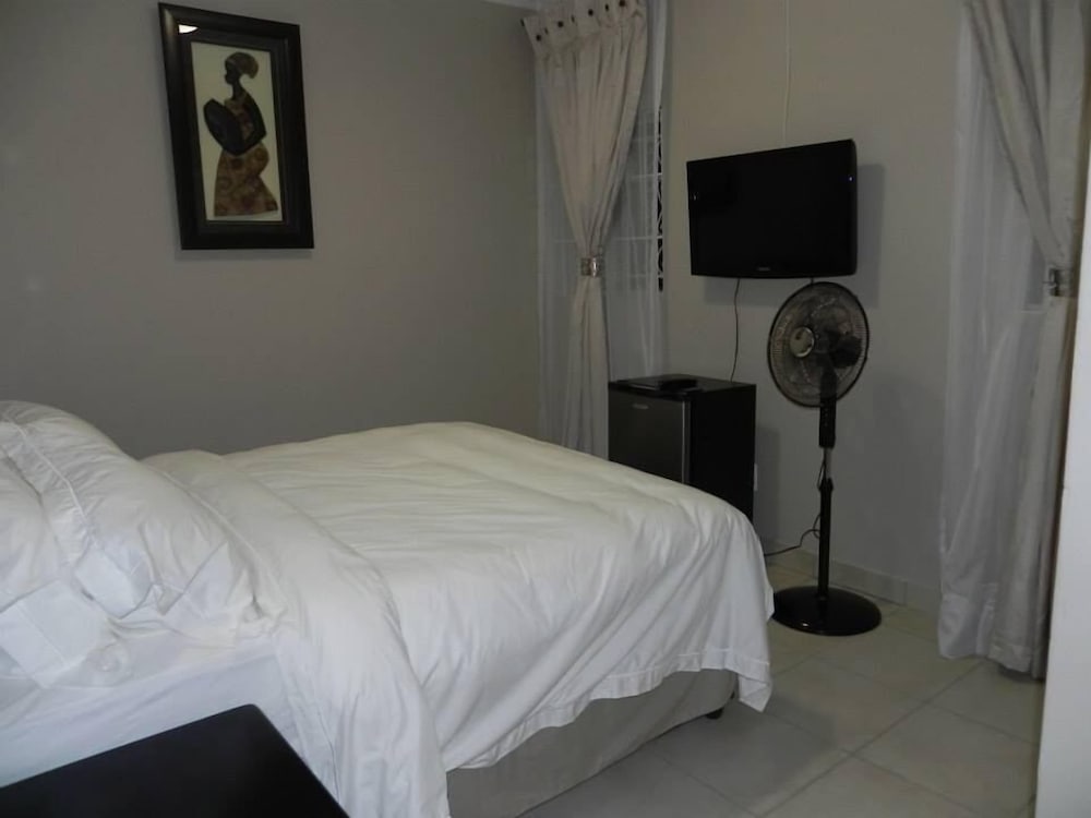 Owee's Place