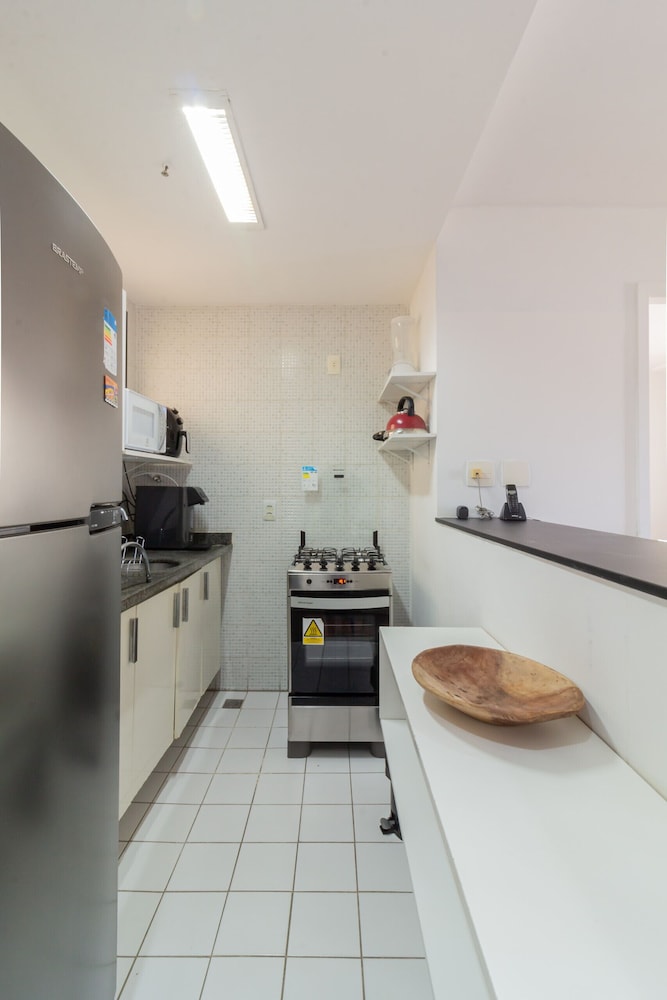 12 Minutes From Copacabana Beach Pl708