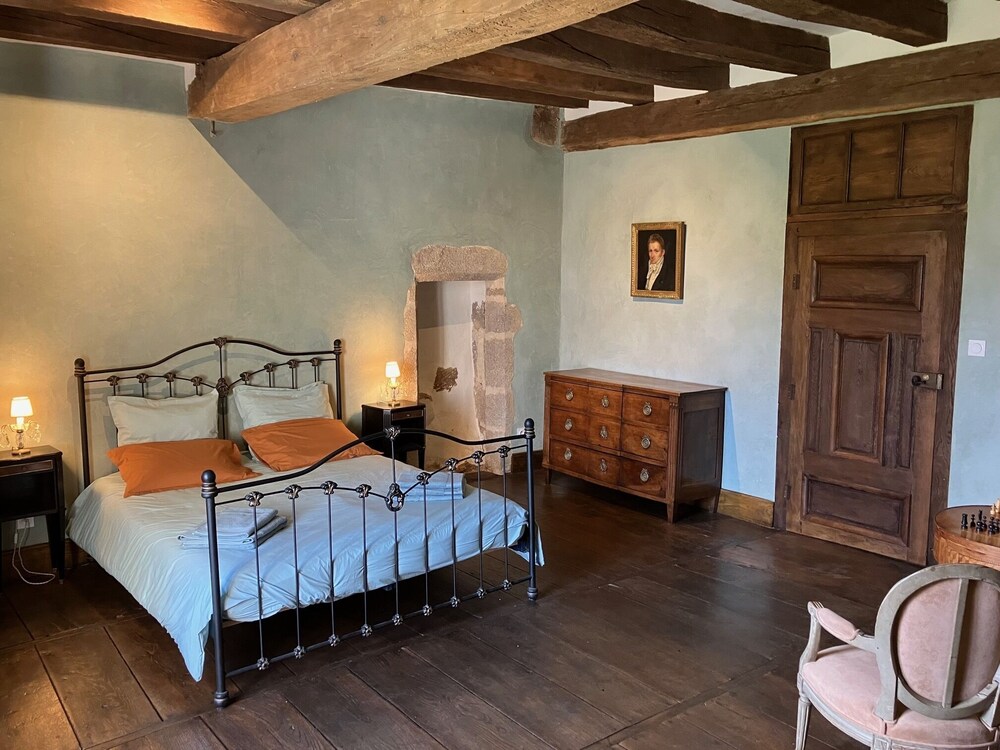 Château de Montautre view 3