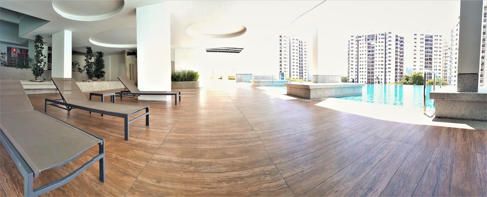 Meridian Sunset Suite by D Imperio