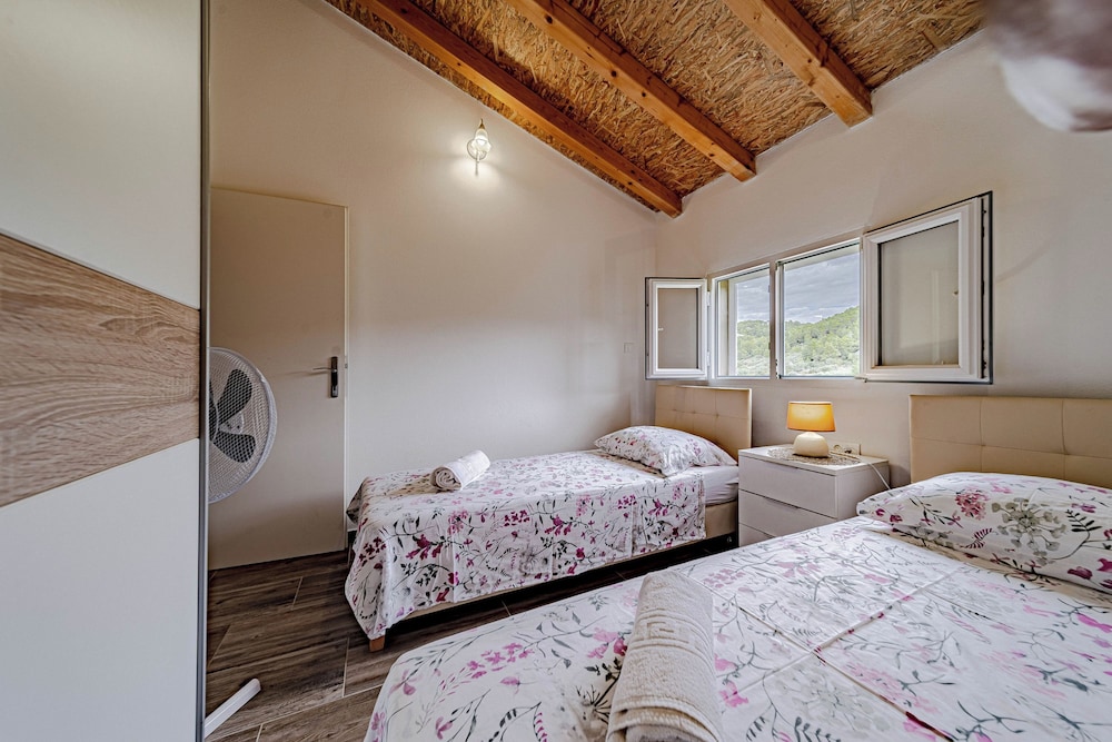 Eco Friendly Cottage Maja