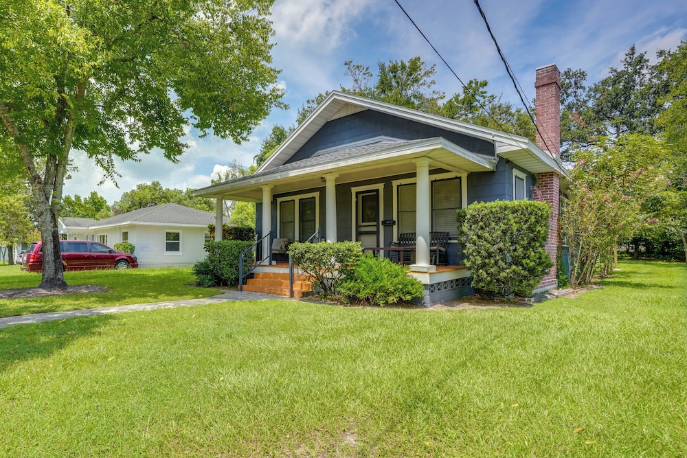 Home w/ Private Yard < 2 Mi to Hollis Garden!