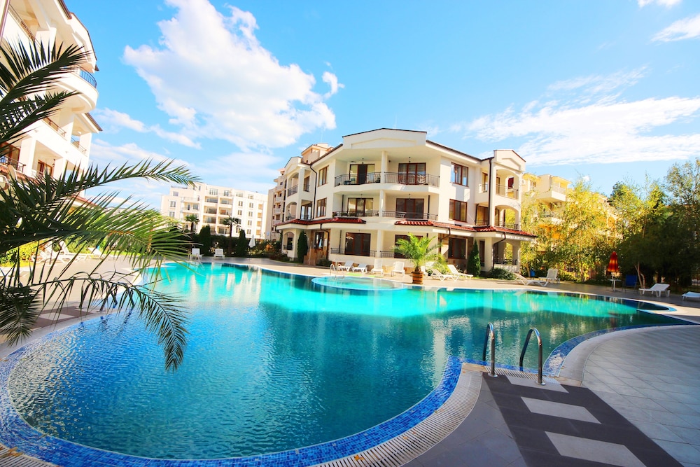 Menada Chateau Valon Apartments