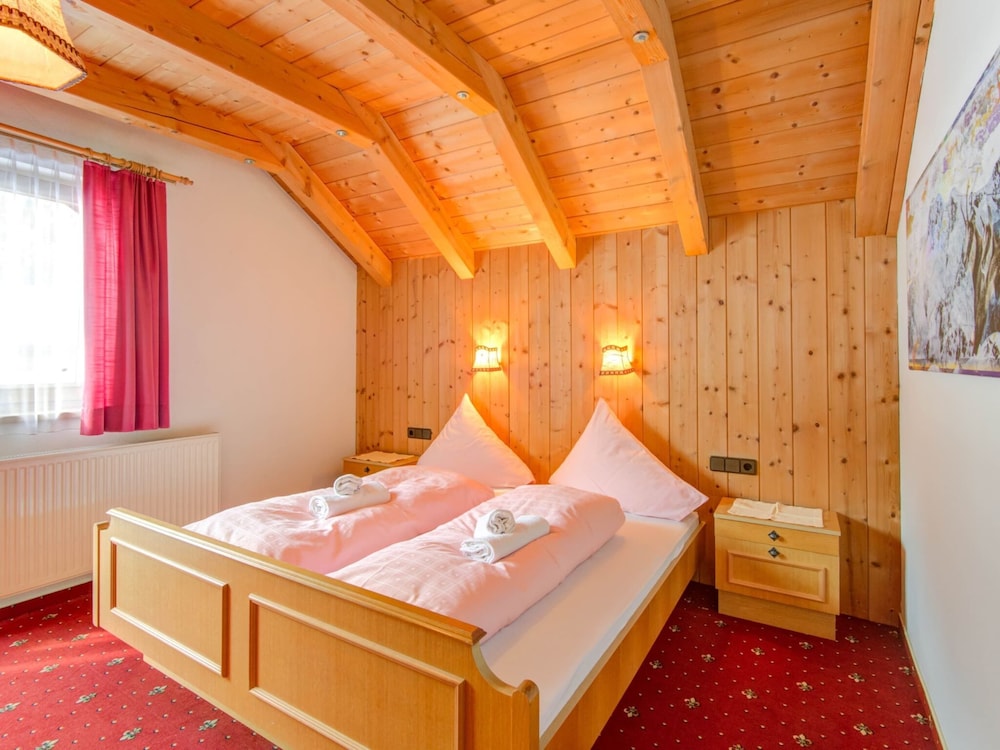 Luxury Apartment in Längenfeld near Ski Area view 3