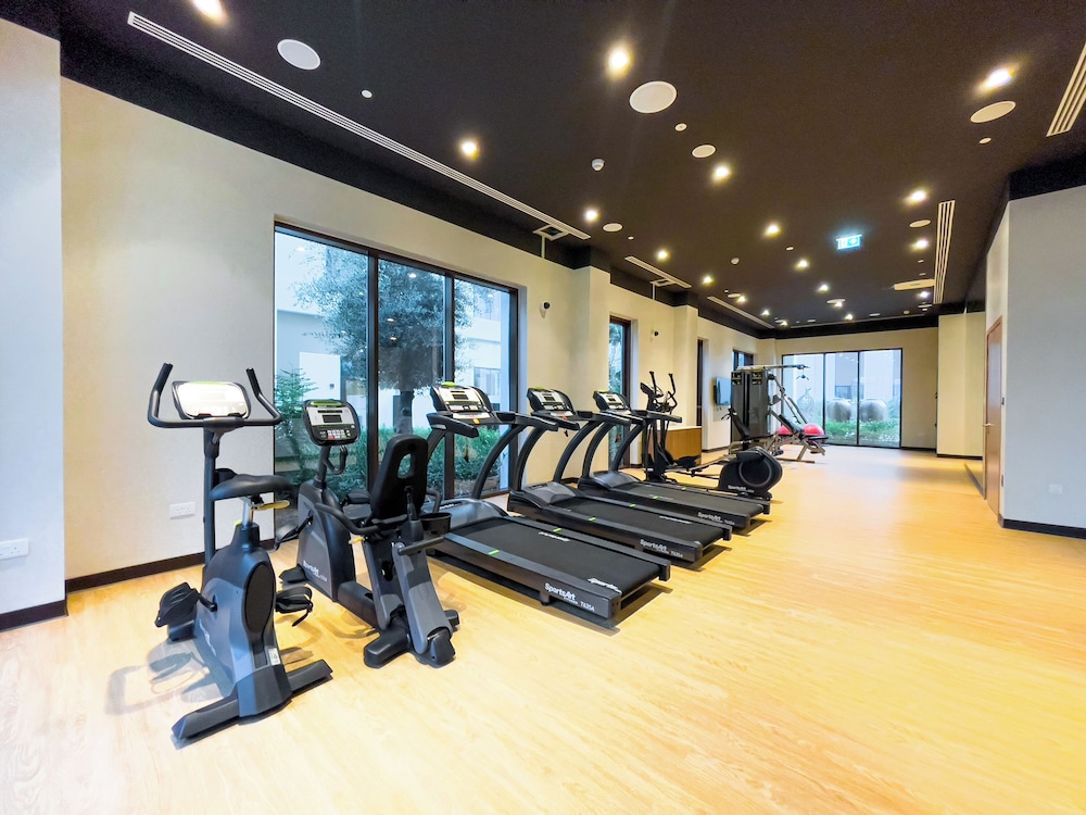 Maison Privee - Creekside Elegance w/ Canal Vws at Creek Beach