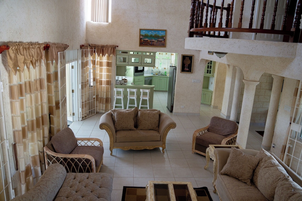Marzalea 2 bd Villa by Zenbreak