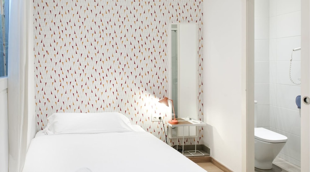 The Central House Barcelona Gracia - Hostel