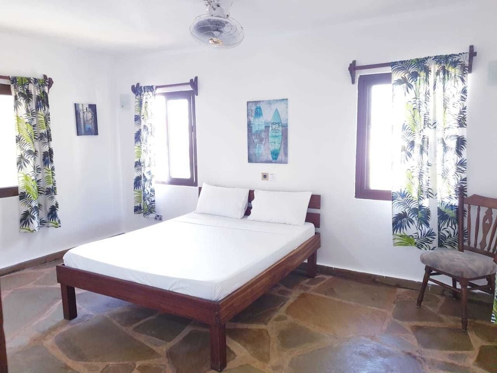 Mombasa Bungalow view 3