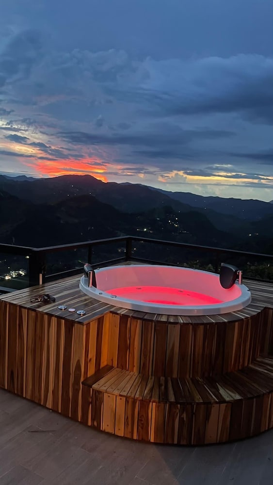 La Colina resort