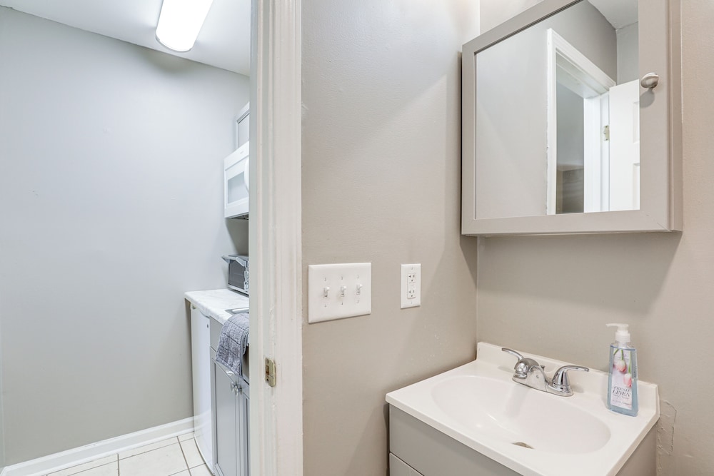 1 Mi to North Myrtle Beach: Studio w/ Pool Access