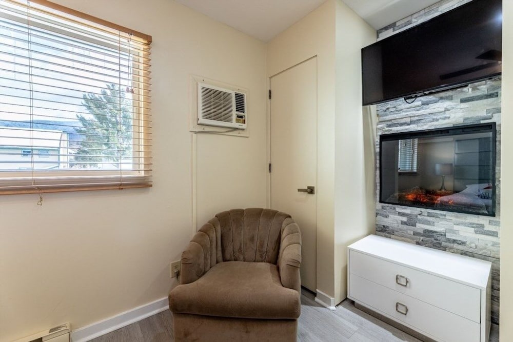 Jeffersonville Vacations - Telemark 5 4 Bedroom Condo by RedAwning - Property Image 23