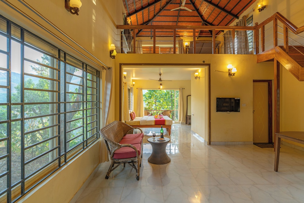 Q swarga Retreat