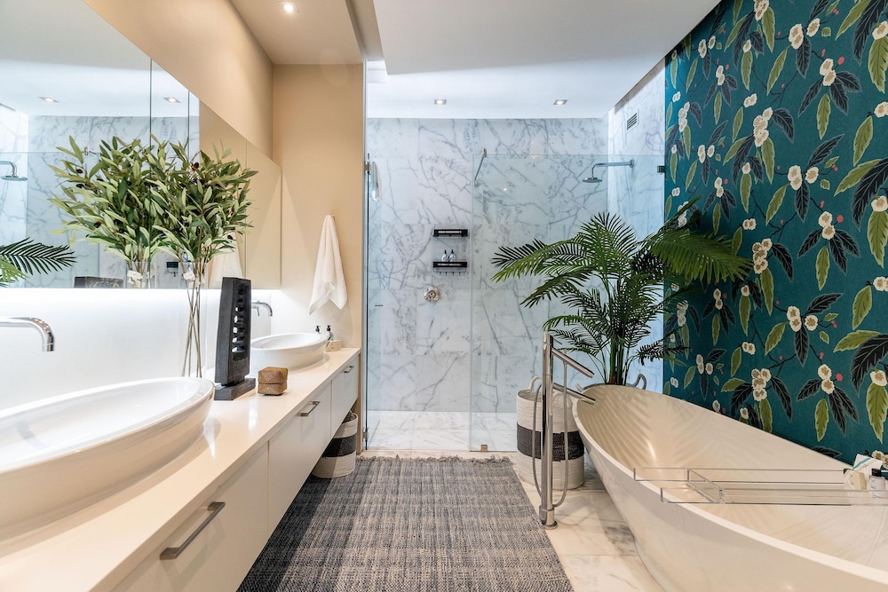 Bakoven Palms Villa - Ultra Lux Villa With Jacuzzi