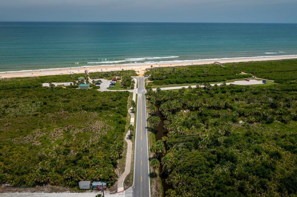 4BR Coastal Pool Cottage Golf Cart Kayaks