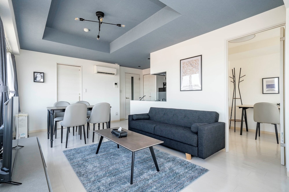 HILLSGARDEN 405